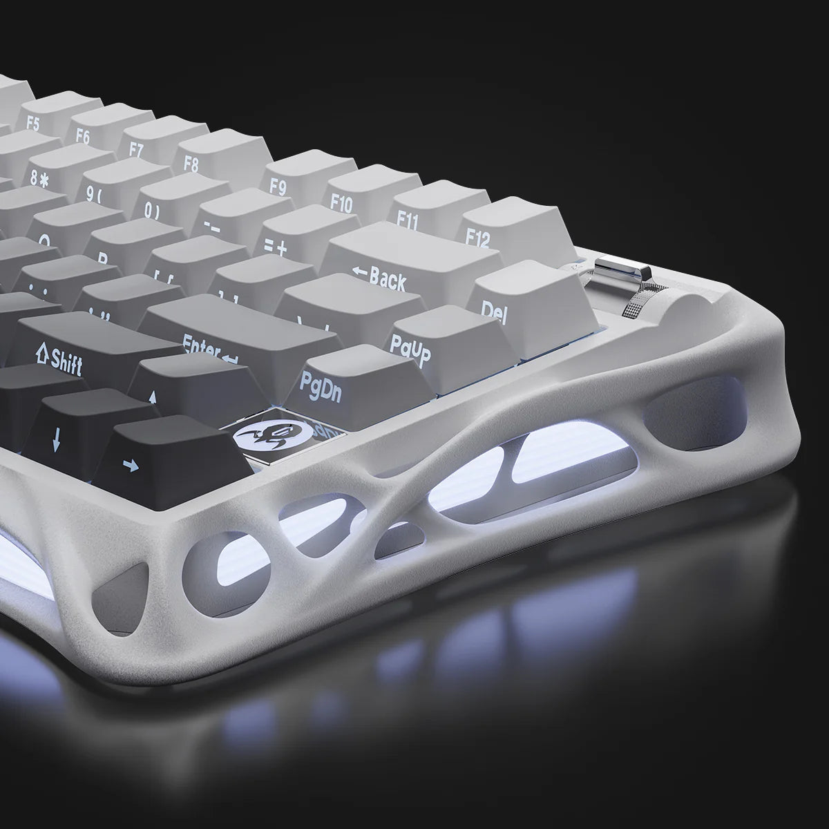 GravaStar Pro Gaming Set in Gradient White: Mercury K1 gradient keyboard (aluminum alloy exoskeleton, 88g magnesium frame, hot-swap switches) paired with Mercury M1 Pro mouse, featuring customizable RGB lighting (16.7M colors).