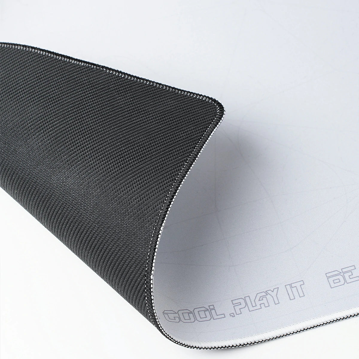 Gravastar Gaming Mouse Pad - Black/White
